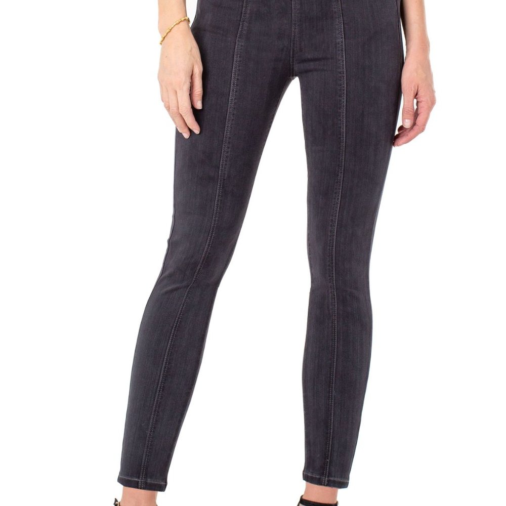 ⭐️Liverpool Slimming Reese Pull On Pant